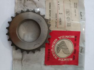 23,19a SPROCKET, DRIVE 23T HONDA CB250RS 13621-428-300