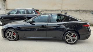 Alfa Romeo Giulia 2018 2.1 Diesel Veloce 4x4 - 210hp-thumb-2