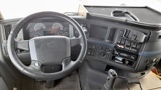 Volvo 2010 480-thumb-15
