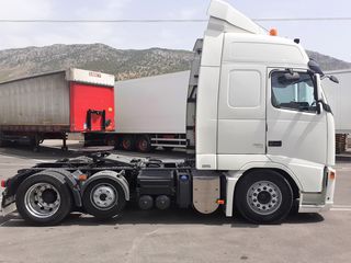 Volvo 2010 480-thumb-5