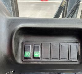 Linde 2002 H25D-03-thumb-6