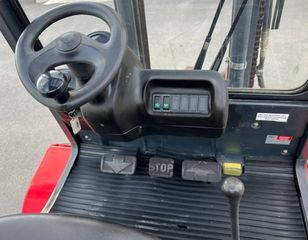 Linde 2002 H25D-03-thumb-5