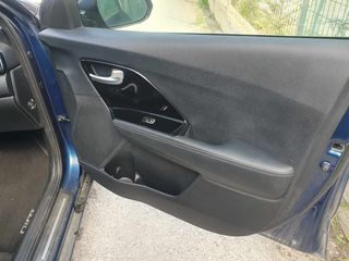 Kia Niro 2018  1.6 Hybrid full extra-thumb-26
