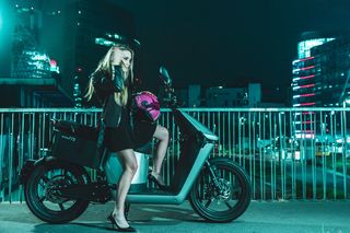 Roller / Scooter 2023 WOW 775 -max 3,5 KWH-A1-thumb-16