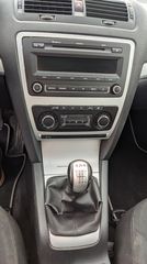 Skoda Octavia 2010 Scout 1.8 TFSI 4x4-thumb-10