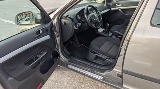 Skoda Octavia 2010 Scout 1.8 TFSI 4x4-thumb-4