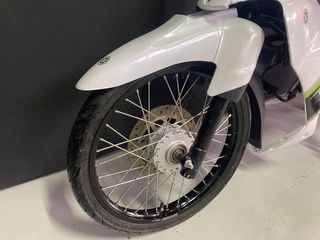 ΖΑΝΤΕΣ -> YAMAHA Z 125 -> MOTO PAPATSILEKAS