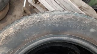 Λάστιχα 2012 KLEBER 195/70 R/15 -thumb-2