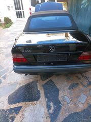 Mercedes-Benz E 200 1997 W124-thumb-6