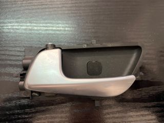 Εσωτερική χειρολαβή χερούλι αριστερής πόρτας Hyundai i20 14-20