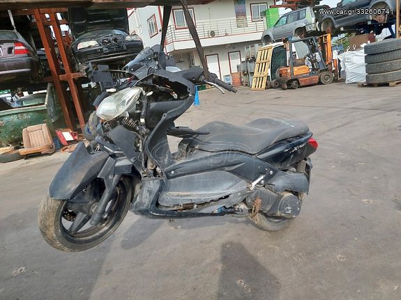 YAMAHA Χ ΜΑΧ  με αριθμό πλαισιου VTLSG221000016946 ΚΩΔΙΚΟΣ:221525(4009Α)