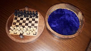 Vintage Χειροποίητο Ξύλινο Σκάκι Ταξιδίου Στρογγυλό, δεκαετίας ’80 – ‘90