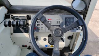 Σκούπες 2002 Tennant 800-thumb-15
