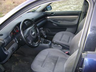 AUDI   A4   1800-thumb-6