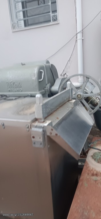 Μηχανήματα επεξεργασίας κρέατος καί ζωοτροφών