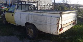 ΚΕΝΤΡΙΚΗ ΜΠΑΡΑ TOYOTA HILUX 4X2 2L 97MOD