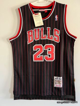 Φανέλα - Εμφάνιση Michael Jordan Jersey Chicago Bulls 1995-96 Mitchell & Ness Μαύρη Μέγεθος XL