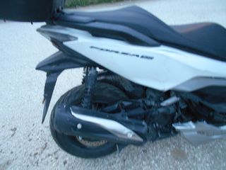 HONDA FORZA 300 -thumb-4