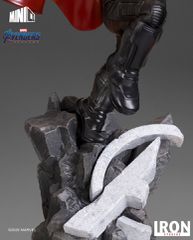 Avengers: Endgame - Thor Figure-thumb-3