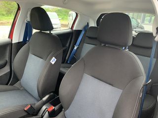 Peugeot 208 2016-thumb-13