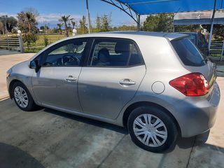 Toyota Auris 2009-thumb-25