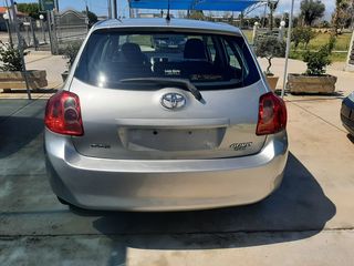 Toyota Auris 2009-thumb-26