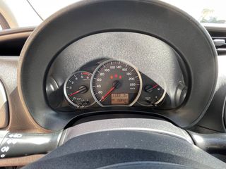 Toyota Yaris 2012 1.4 D-4D-thumb-17