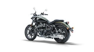 Royal Enfield Super Meteor 650 2026-thumb-2