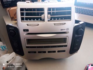 Κονσόλα ράδιο CD-Mp3 με αεραγωγούς,86120-0D200, από Toyota Yaris 2006-2011