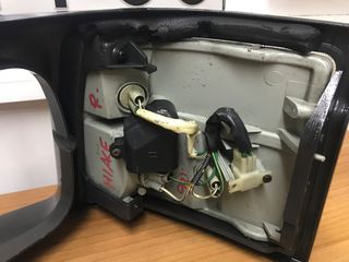 Toyota Hiace δεξί στεφάνι φαναριού μαζί με φλάς -thumb-2