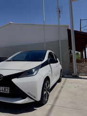 Toyota Aygo '16  1.0 x-play touch