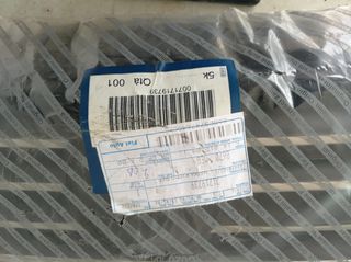 Μάσκα ψυγείου fiat stilo 71719739 01/08