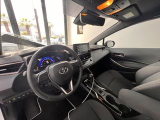 Toyota Corolla 2022 Hybrid-thumb-2