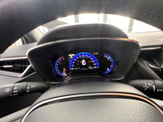 Toyota Corolla 2022 Hybrid-thumb-9