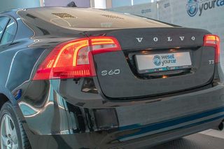 Volvo S60 2016 T3 (από 174€/μήνα)-thumb-24