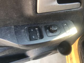 VOLKSWAGEN FOX-thumb-3