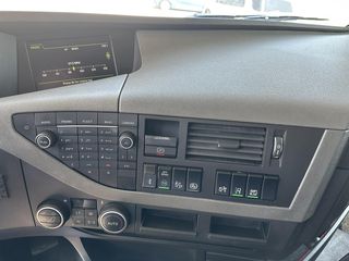 Volvo 2016 FH 500 I-PARK COOL-thumb-24