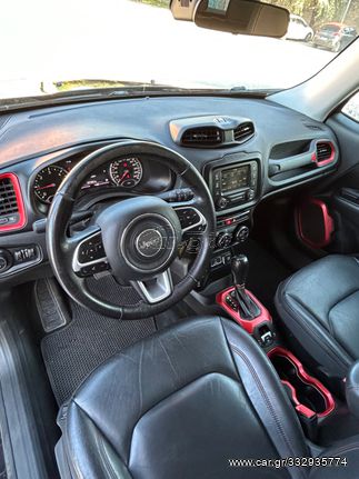 Jeep Renegade '16 Trailhawk