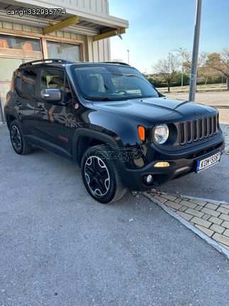 Jeep Renegade '16 Trailhawk