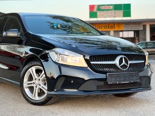 Mercedes-Benz A 180 2017 Facelift Navi Keylees Amg17 Wheels Pdc Start Stop-thumb-1