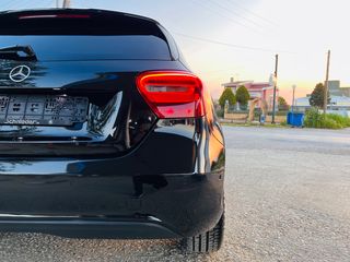 Mercedes-Benz A 180 2017 Facelift Navi Keylees Amg17 Wheels Pdc Start Stop-thumb-9