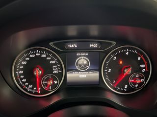Mercedes-Benz A 180 2017 Facelift Navi Keylees Amg17 Wheels Pdc Start Stop-thumb-47