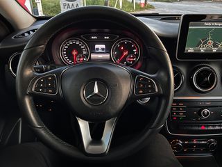Mercedes-Benz A 180 2017 Facelift Navi Keylees Amg17 Wheels Pdc Start Stop-thumb-40