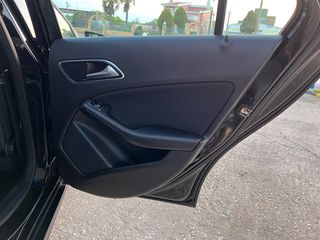 Mercedes-Benz A 180 2017 Facelift Navi Keylees Amg17 Wheels Pdc Start Stop-thumb-31