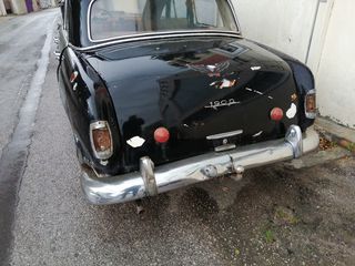 Mercedes-Benz 180 1958 1958 Mercedes-Benz 180 (W120) Pontoon sedan-thumb-2