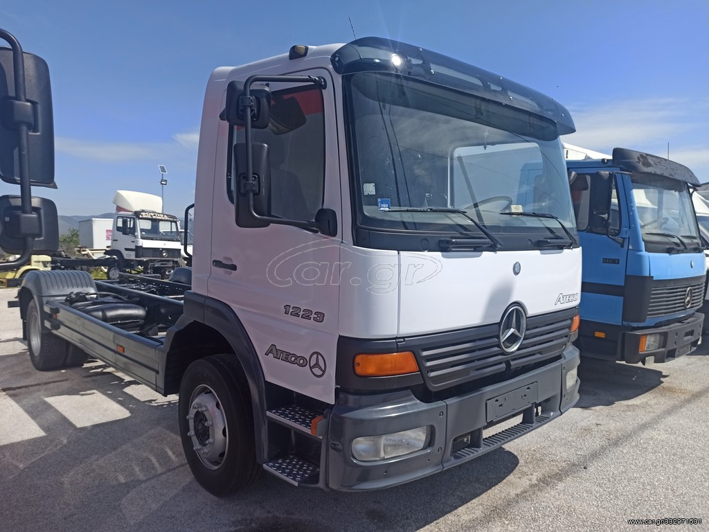 Σασί Mercedes-Benz 2001 ATEGO 1223