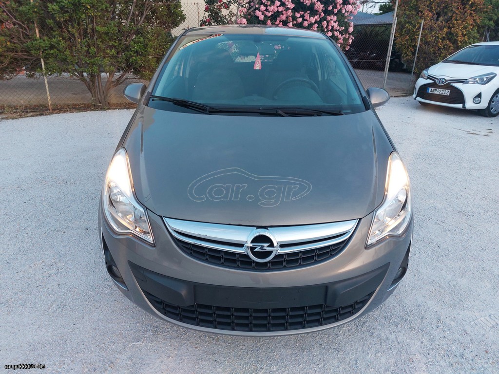 Opel Corsa 2012 1.2 EDITION