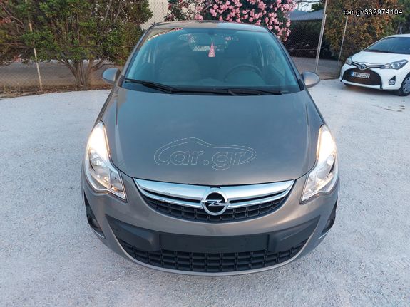 Opel Corsa 2012 1.2 EDITION