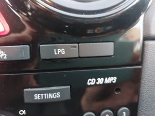 Opel Corsa 2012 1.2 EDITION-thumb-6