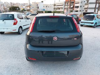 Fiat Punto 2015 1.4 STREET-thumb-2